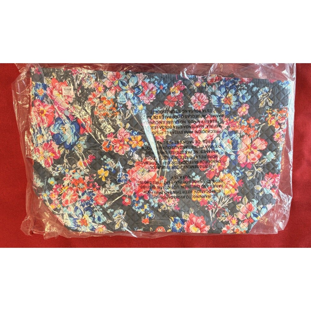 Vera Bradley Iconic Grand Tote Pretty Posies Reversible Quilted NWT